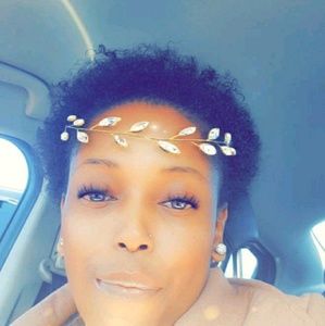 Meet your Posher, Chiquita